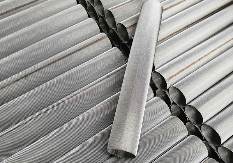 Rows of formed stainless steel Dutch weave mesh filter tubes