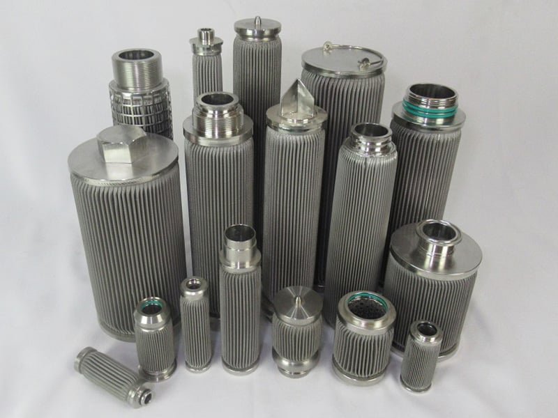 Pleated stainless steel filter cartridges with different lengths and end connections
