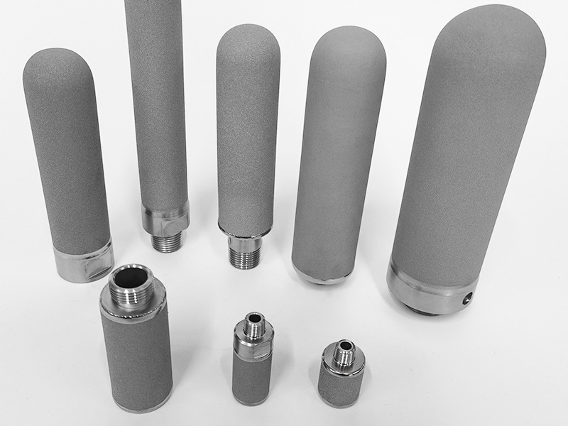 Sintered metal powder filter cartridges in different sizes and threaded configurations