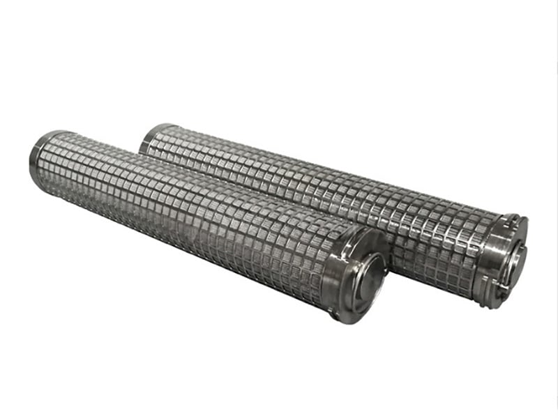 Supported cylindrical metal mesh filter elements for hydraulic filtration