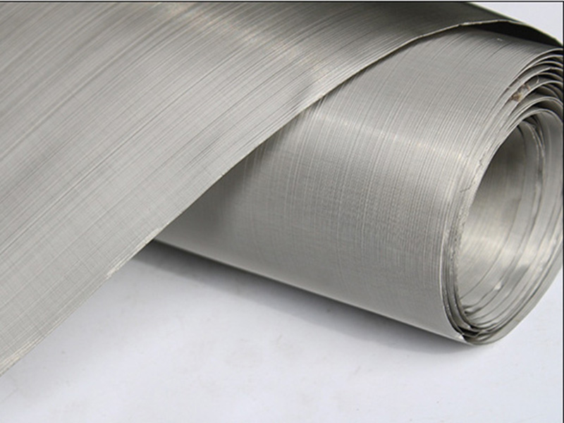 Stainless steel Dutch weave wire mesh supplied in dense filter rolls