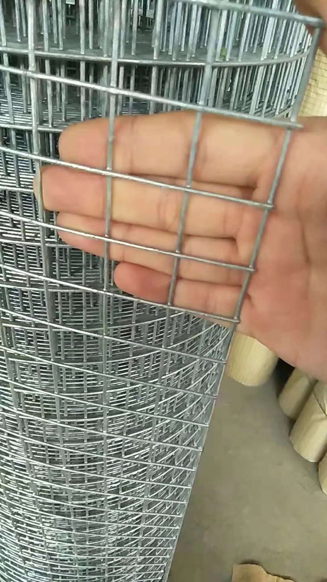 Welded wire mesh roll showing cut wire edges